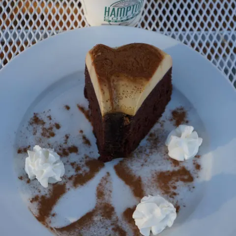 Impossible dessert (chocoflan)